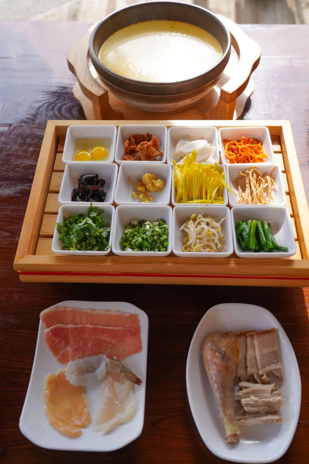 蒙自过桥米线哪家是非遗,蒙自喜桥园过桥米线非遗传承人