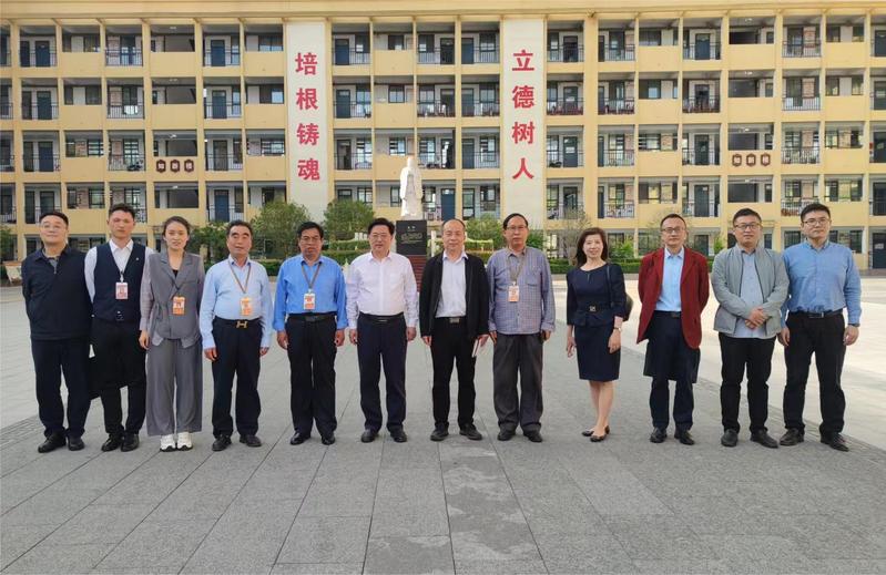 大力支持双创平台建设,打造双创升级版培育发展新动能