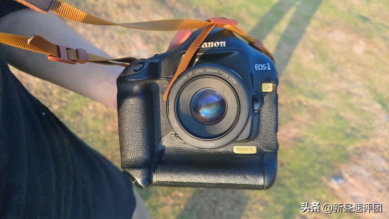 鍝堣嫃涓敾骞卙4d闀滃ご,鍝堣嫃鐩告満h4d-200ms