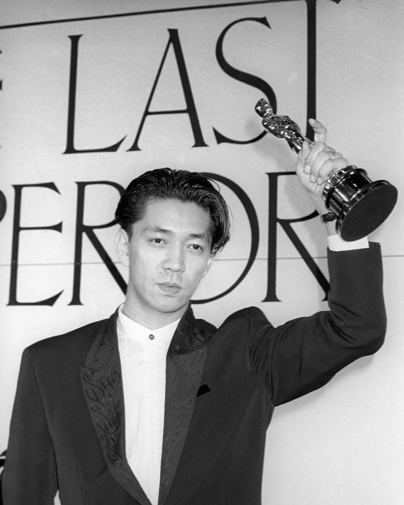 日本离世音乐大师,悲痛巨星陨落享年100岁