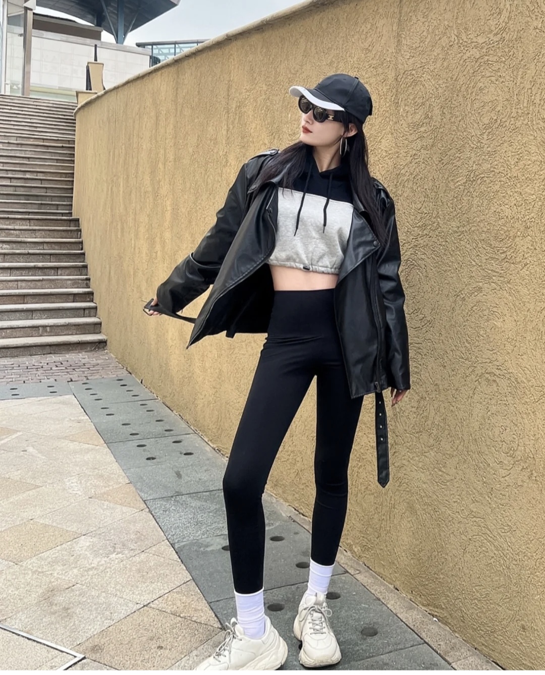 瑜伽裤穿出自然不做作风情,瑜伽裤穿出高级感