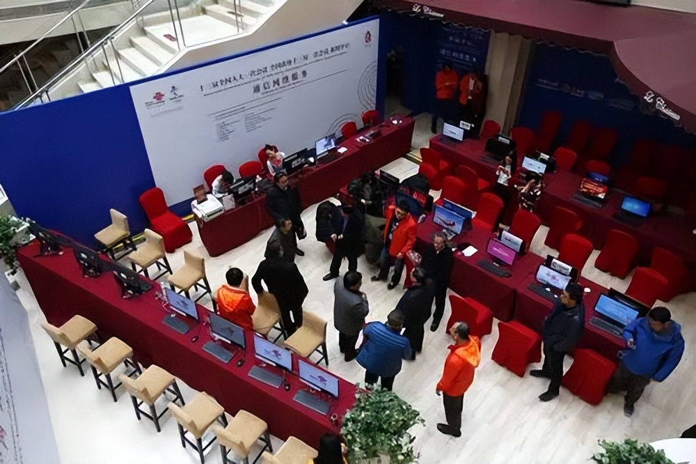 拜登鼓吹中国“经济崩溃”，称已影响各国发展，中方回应堪称一绝