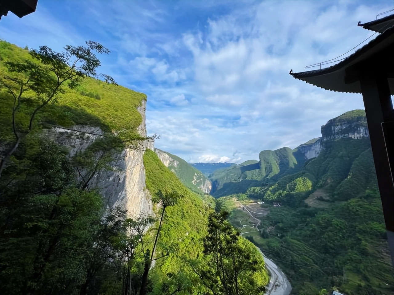 西安到恩施自驾沿途哪些旅游景点,恩施哪个景点不用爬山的路线好走