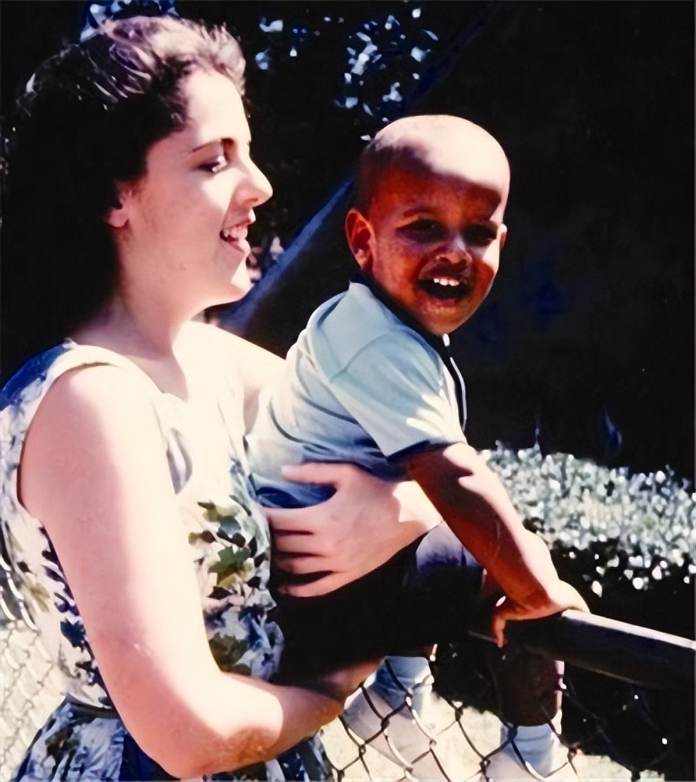 奥巴马爸爸有几个孩子,奥巴马父亲才华横溢