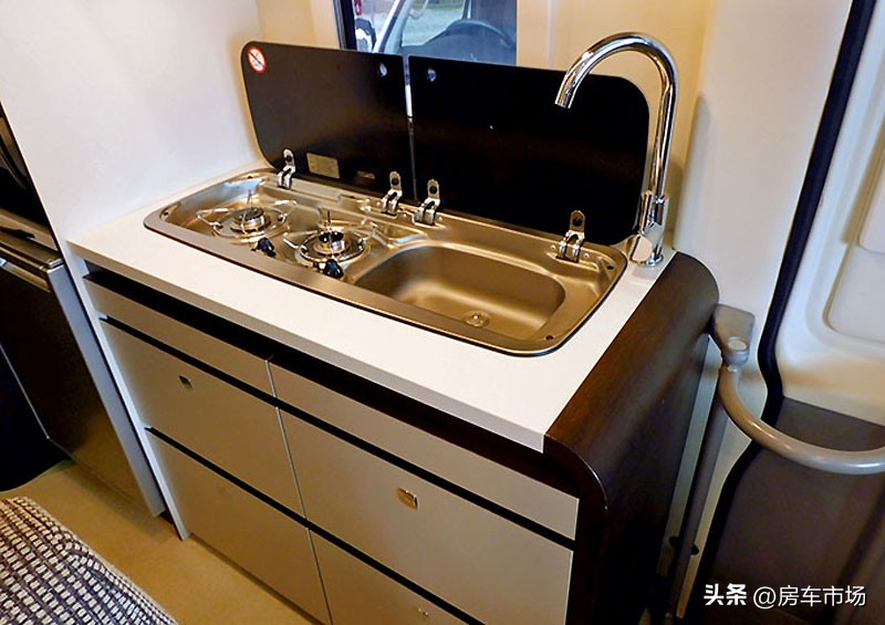 考斯特四驱房车长轴版,拓展的丰田考斯特房车