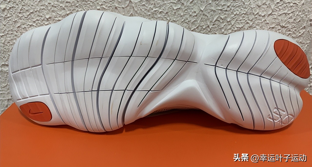 耐克freern5.0测评,正品nikefreern5.0赤足轻便跑鞋