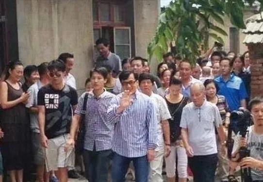 成龙父亲房道龙完整版,成龙父亲房道龙修族谱