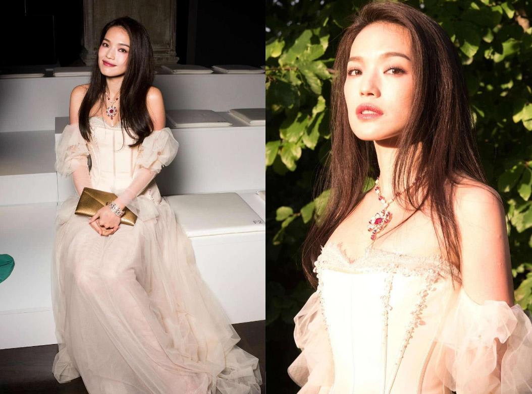 不是所有厚嘴唇都是香肠嘴！这5位女星嘴唇厚又性感，很有风韵