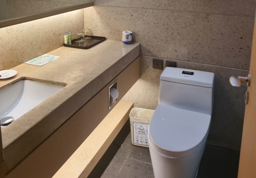 足球夏令营报名,双语夏令营2024报名费用