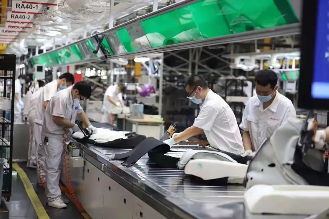 东风李尔是做什么的,东风和李尔什么关系