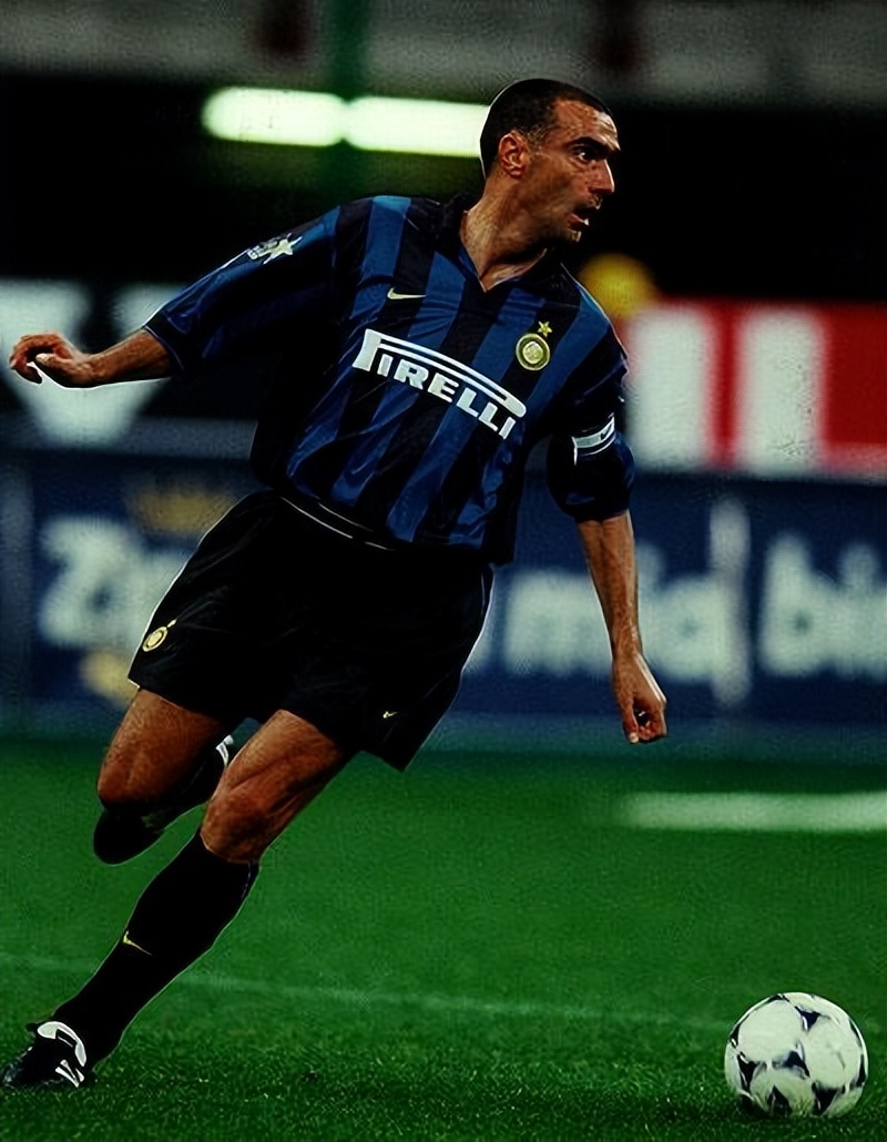 足坛托家军历史最佳阵容,世界足坛斯家军历史最强阵容