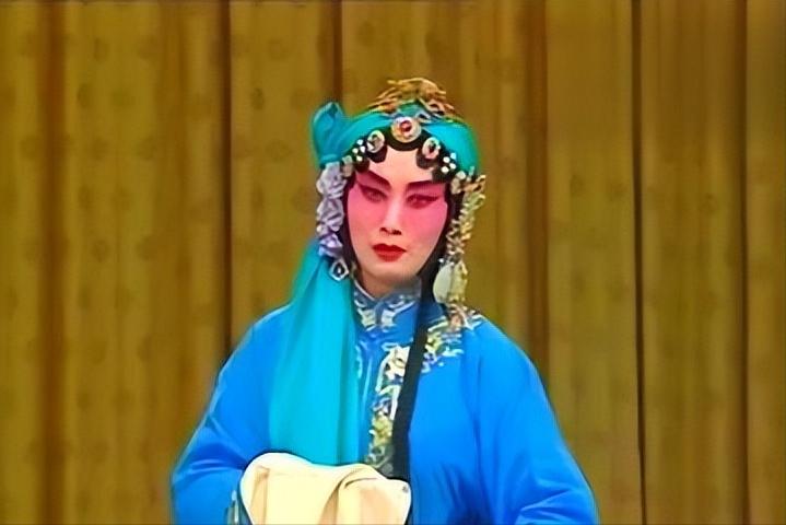 史丹妮：演奏中的旋律与音调，托腔保调琵琶的要点