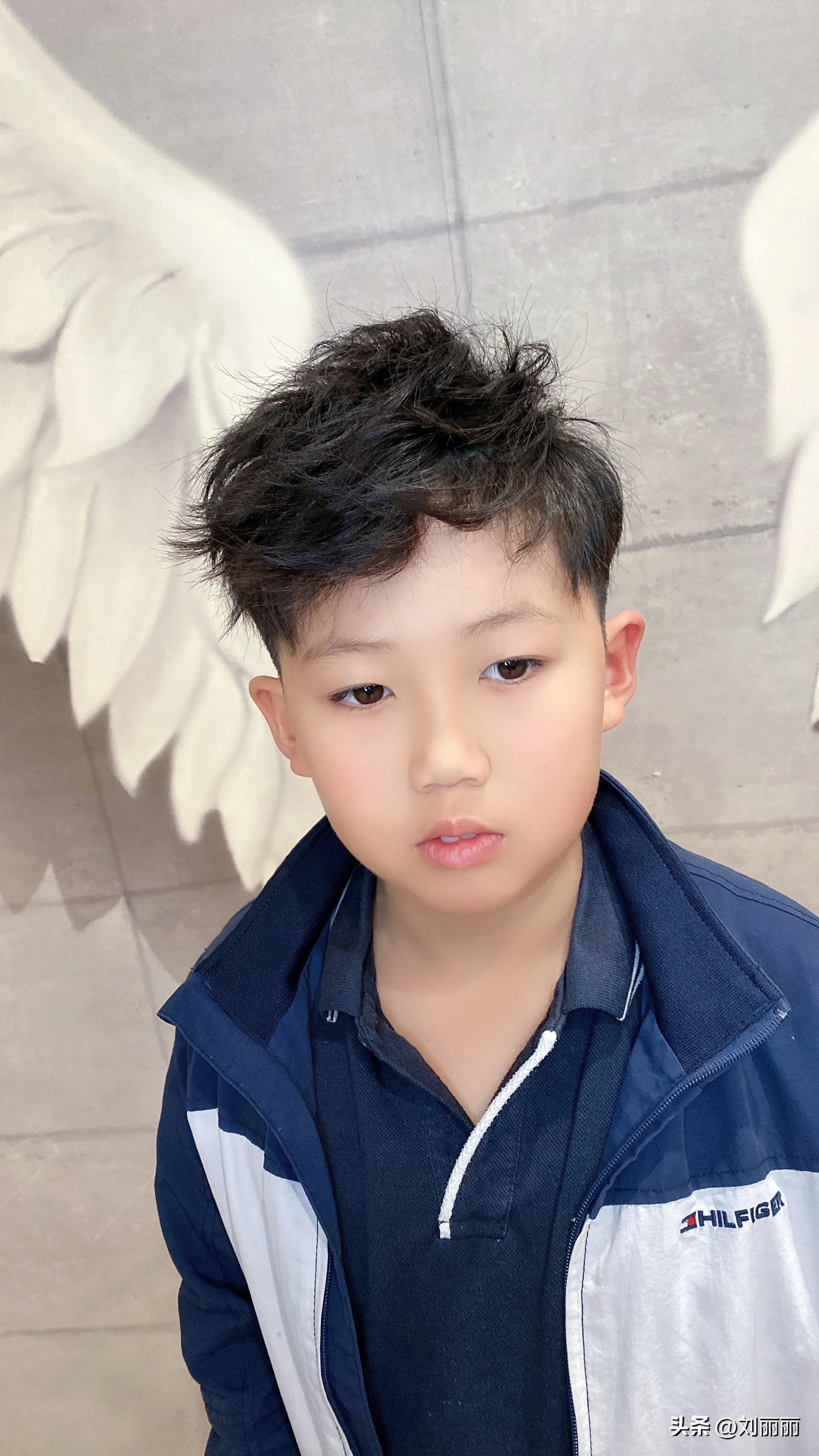 家庭理发帅气小男孩发型,小男孩帅气发型图片短发