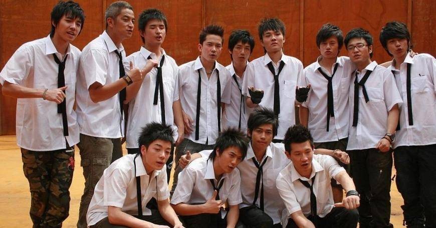 鹿晗原名刘壮实是真是假,刘壮实和鹿晗什么关系