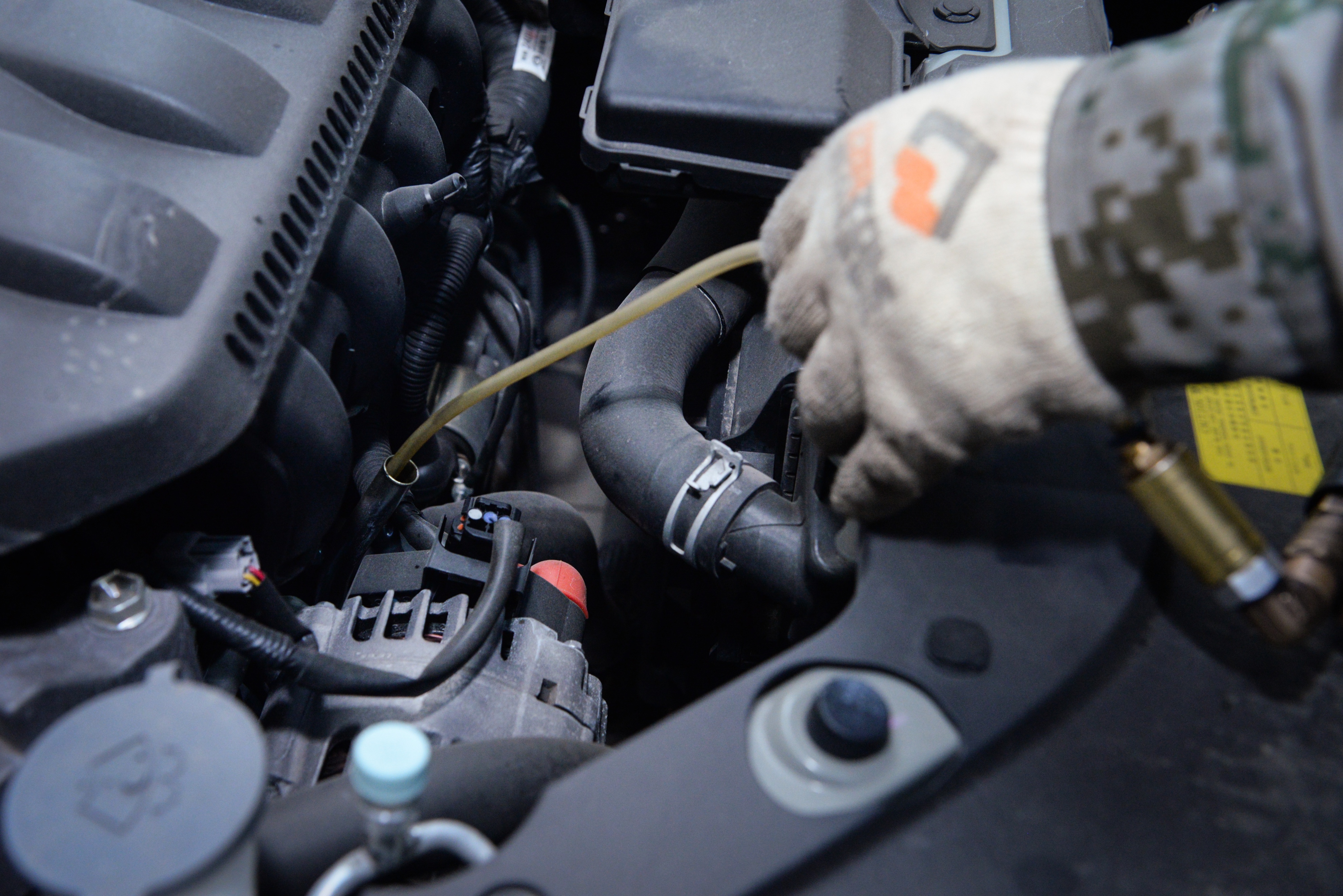 机油基础油怎么区分,机油和装配油怎么区别