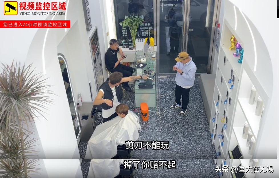 广东顾客不慎摔坏3.6万元剪刀,剪刀摔坏赔三万