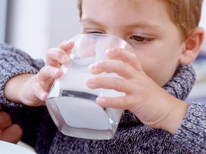 低脂纯牛奶孩子喝能补钙吗,补钙需要喝哪款纯牛奶呢儿童