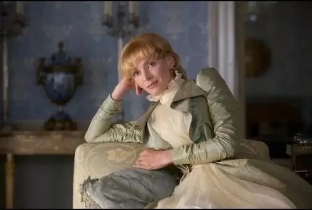 《漂亮朋友》让你明白天才靠什么玩转上流社会，野心家的教科书