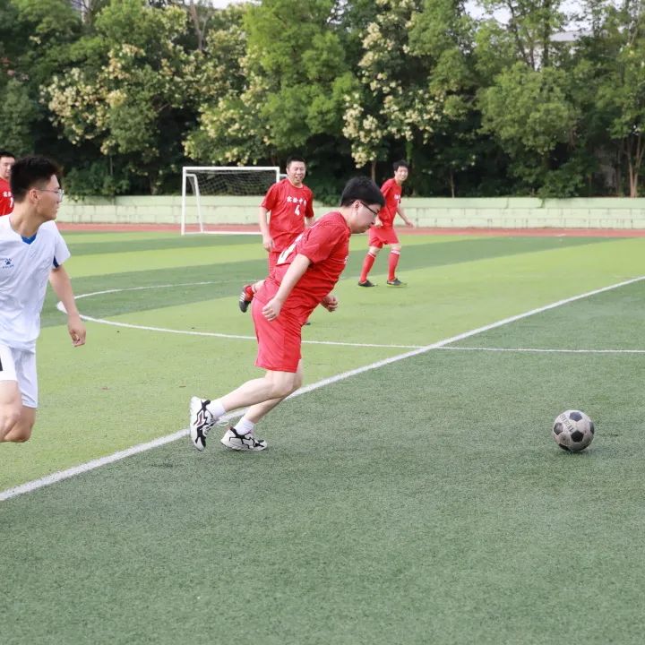 实验梧桐学校足球比赛,实验中学足球比赛