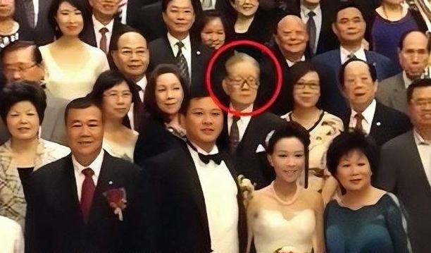 向华强家族族谱,向华强家族的族谱