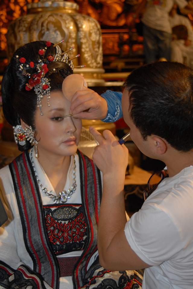 杨颖王楚然任敏霸屏,任敏新造型齐刘海