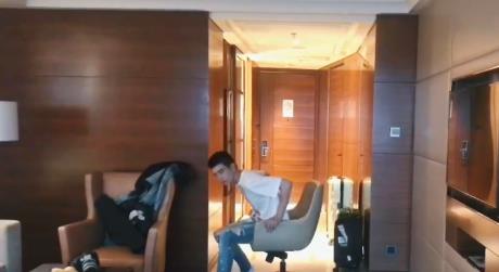 陈飞宇一家视频,陈飞宇的别墅