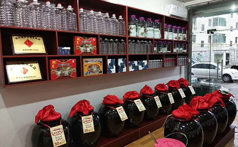 想做白酒代理哪个牌子好,知名纯粮散酒批发加盟