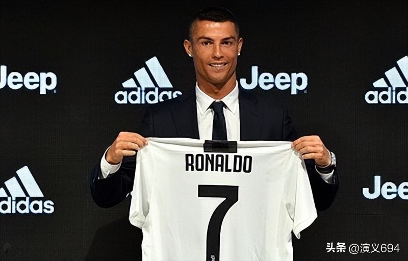 德转后卫球员身价排行,德转更新中场球员身价榜