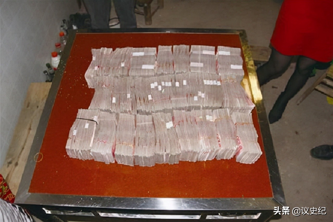 1955年，东莞一老农送菜路上捡了一袋“冬瓜”，竟牵出香港富商案