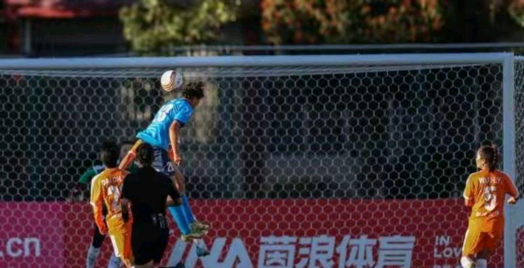 女足武汉胜江苏首夺女超联赛冠军,中国女超联赛江苏女足