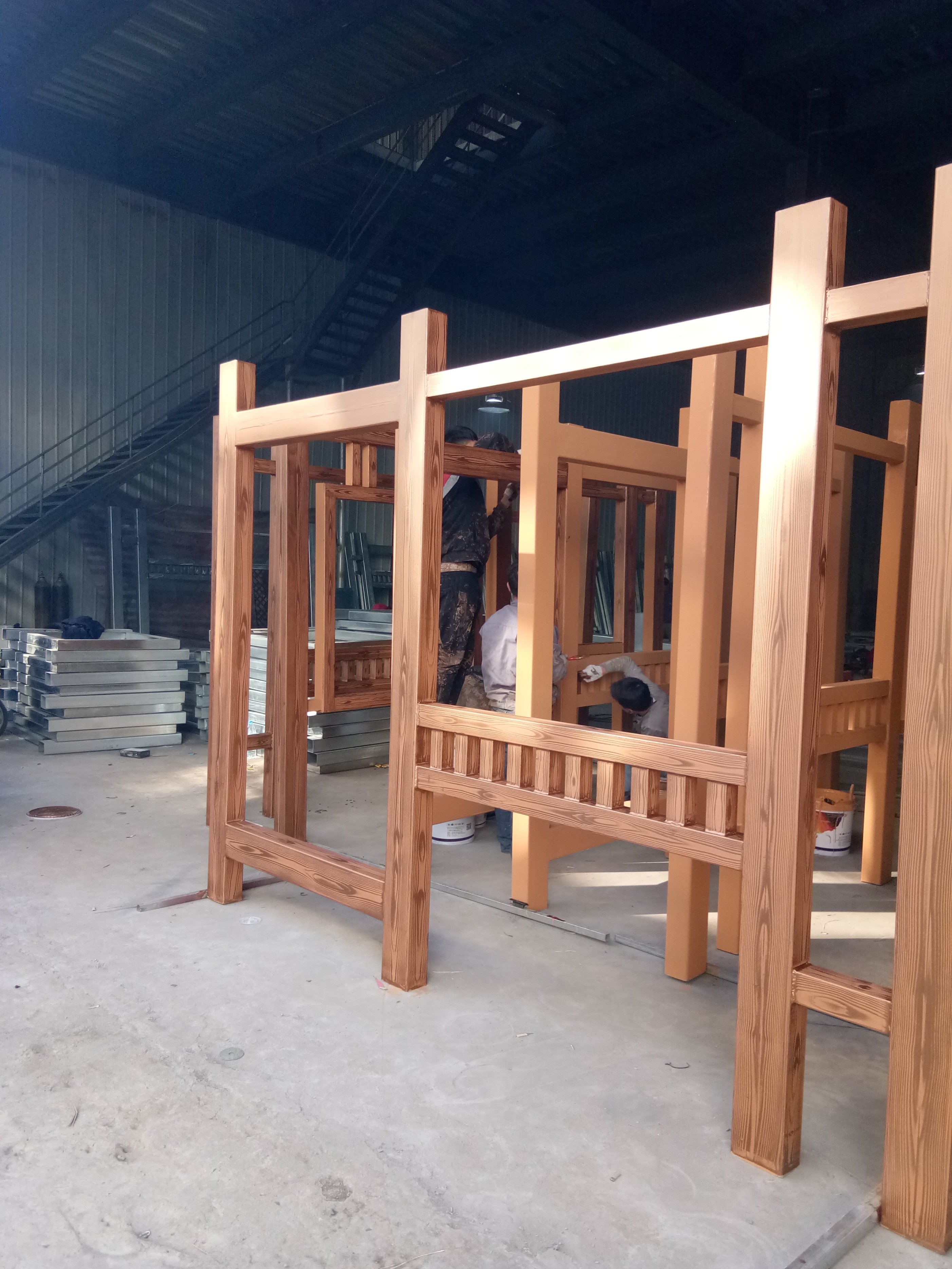 户外镀锌板宣传栏效果图,镀锌板仿木牌匾