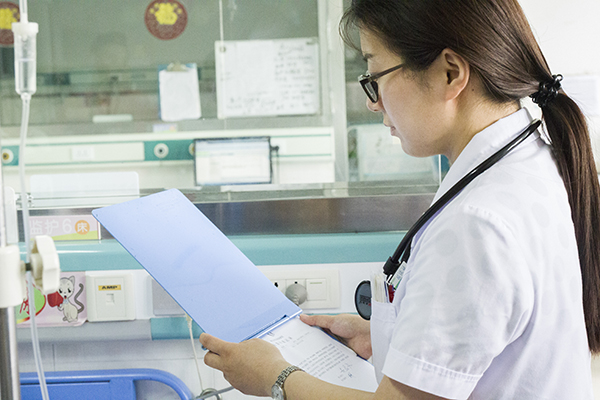 打完宫颈癌疫苗还要查hpv吗,打了宫颈癌疫苗还会得宫颈癌吗