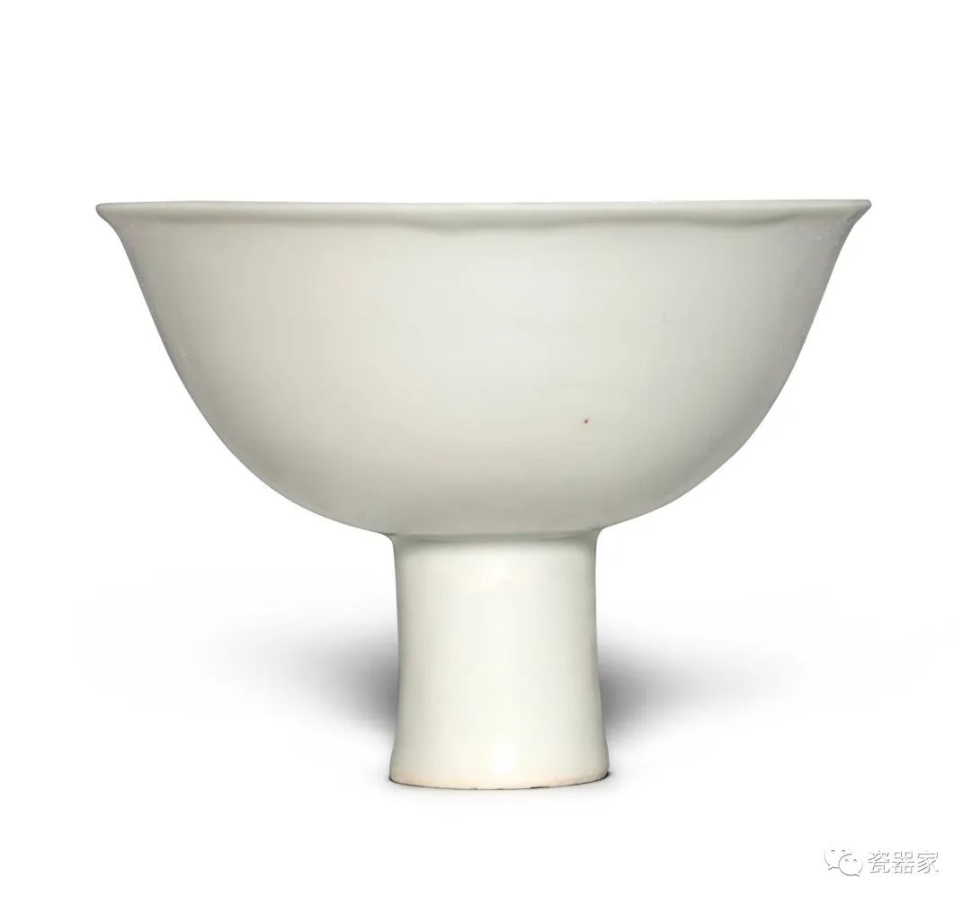 苏富比瓷器秋拍 (苏富比19年香港瓷器春拍)