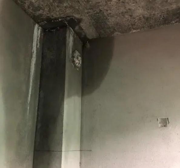 排烟口漏水可以找物业吗,一楼砸掉烟道后经常漏水如何补救