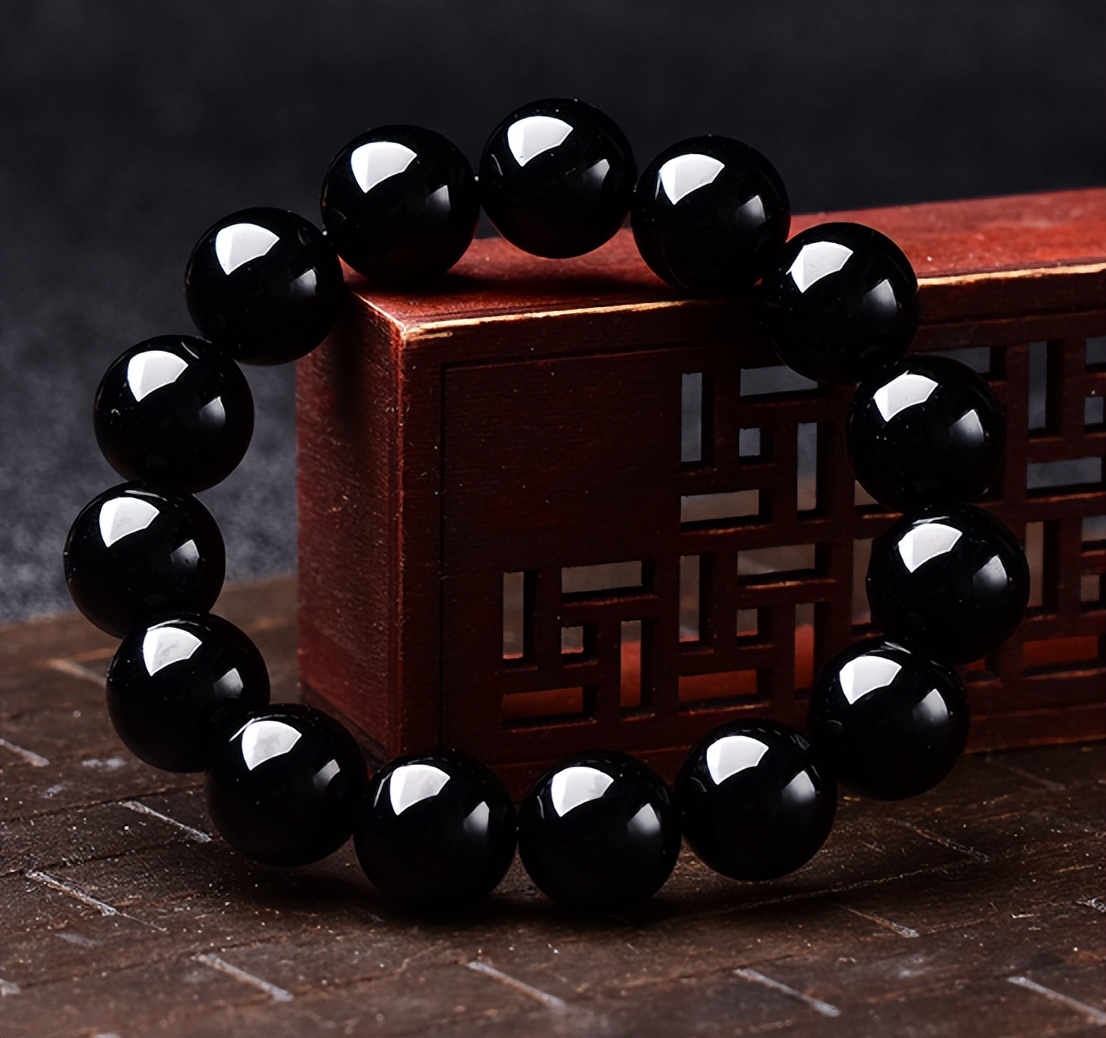 石英玻璃和天然水晶的区别,什么是石英石玻璃