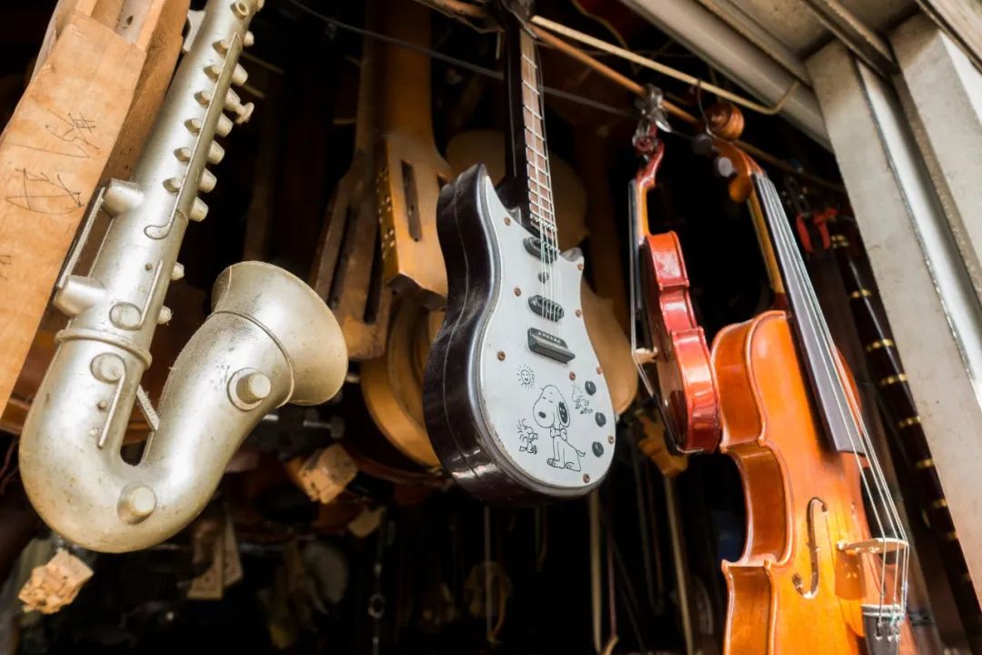 流水线上的乐章：承包了全世界一半乐器的中国小镇们