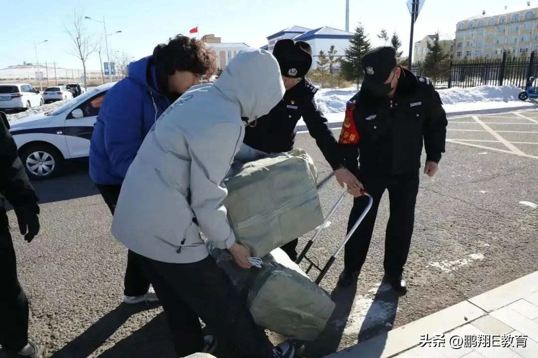 【开学季】丨未雨绸缪，群策群力，满洲里职业学院顺利开学