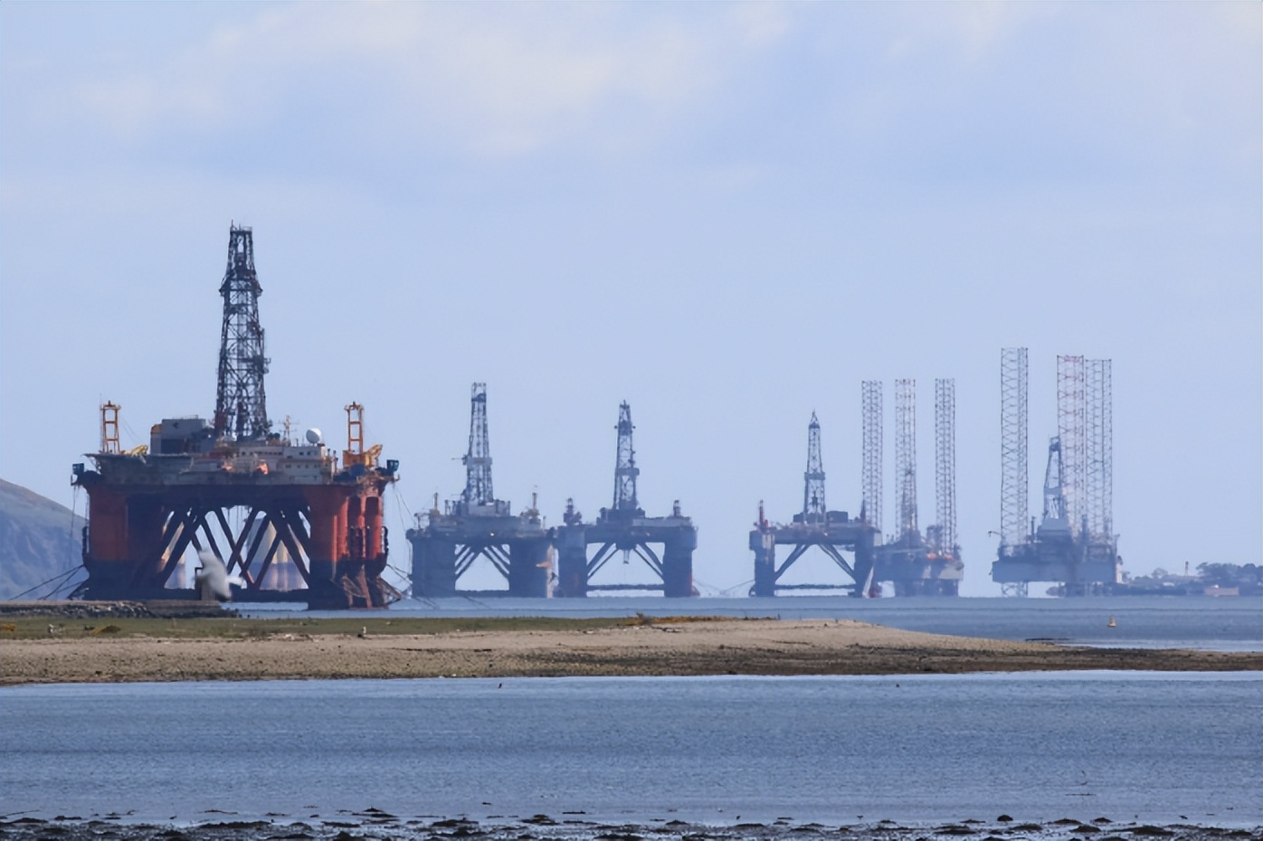 印度进口俄罗斯油,印度进口俄油激增近400%