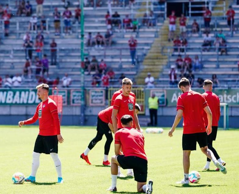 凯泽斯劳滕vs汉诺威96集锦,德乙直播凯泽