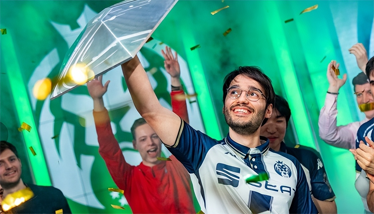 lol拳头评价msi十大最佳操作,外媒评lol前十辅助