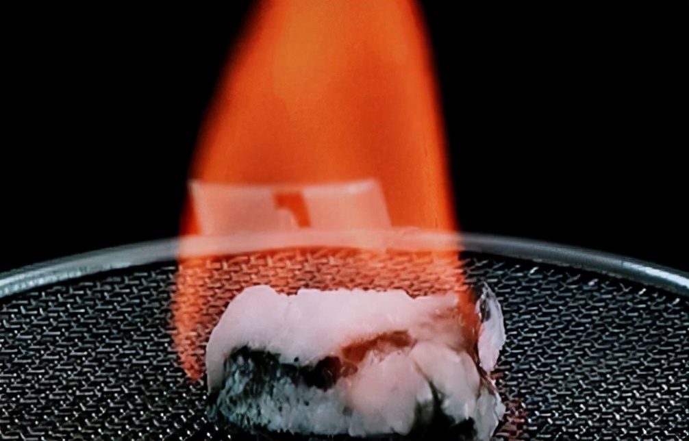 可燃冰为什么可以燃烧,可燃冰的能量被人类利用了吗