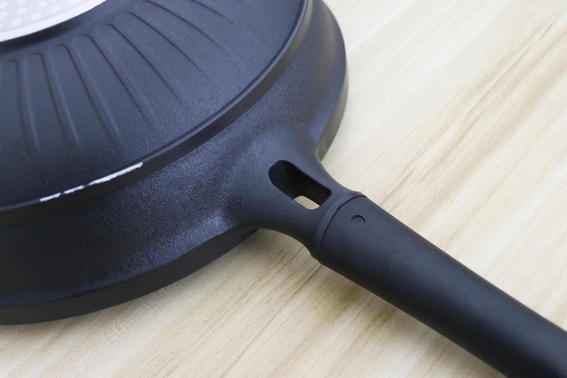 平底锅不粘锅燃气专用九阳,九阳少油烟不粘锅平底锅家用