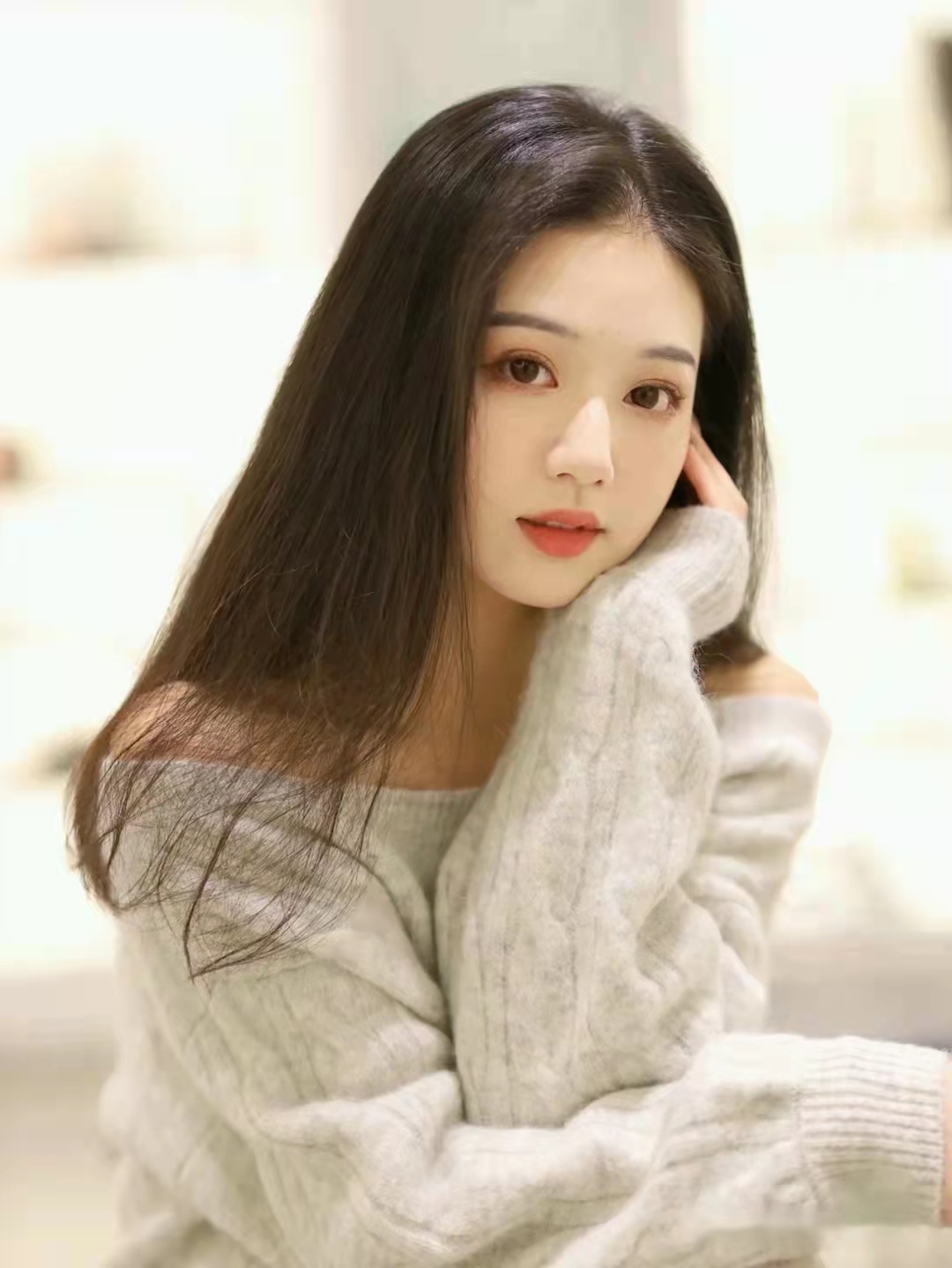 哪种平价粉底液好用不脱妆不卡粉,粉底液推荐学生平价24小时不脱妆