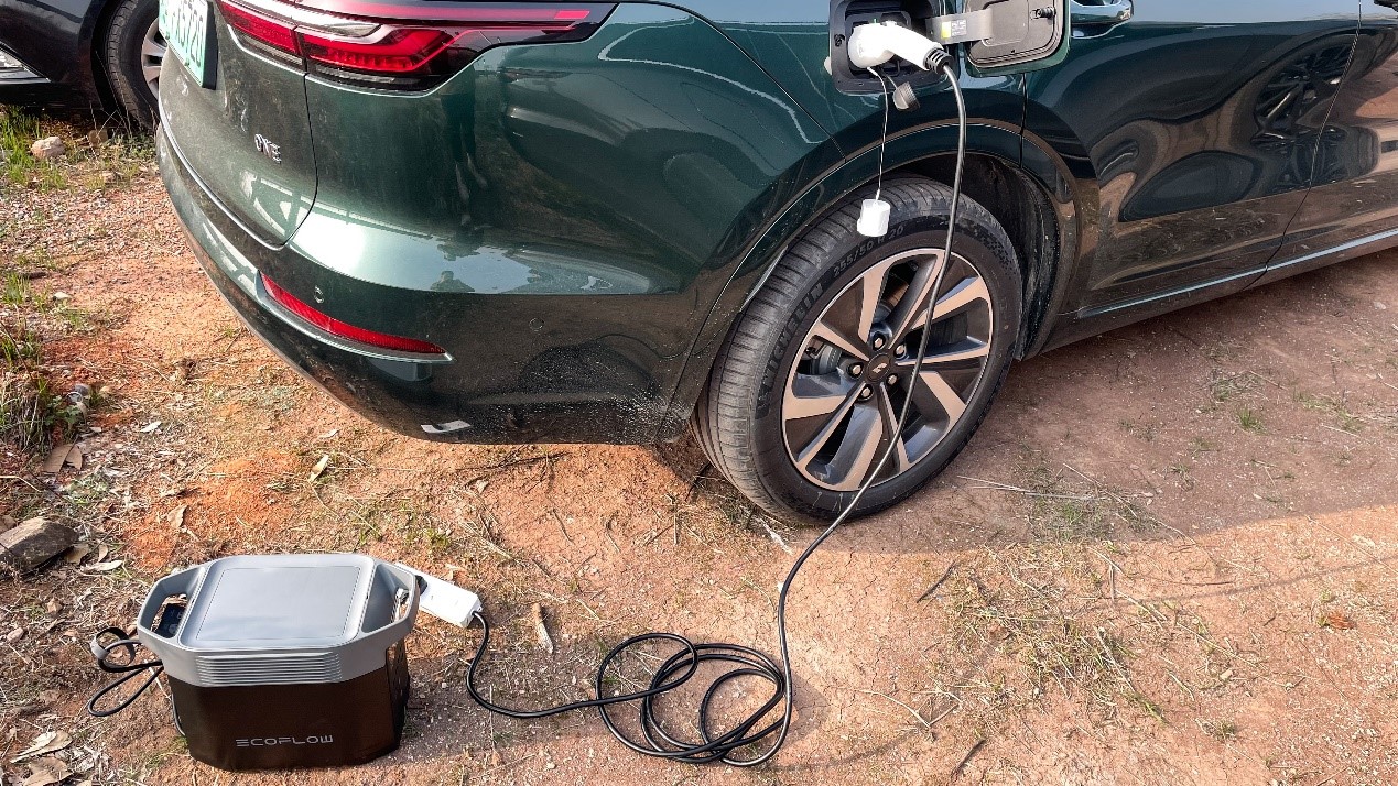 能给汽车充电的户外电源，正浩德DELTA2体验，1800W高功率输出