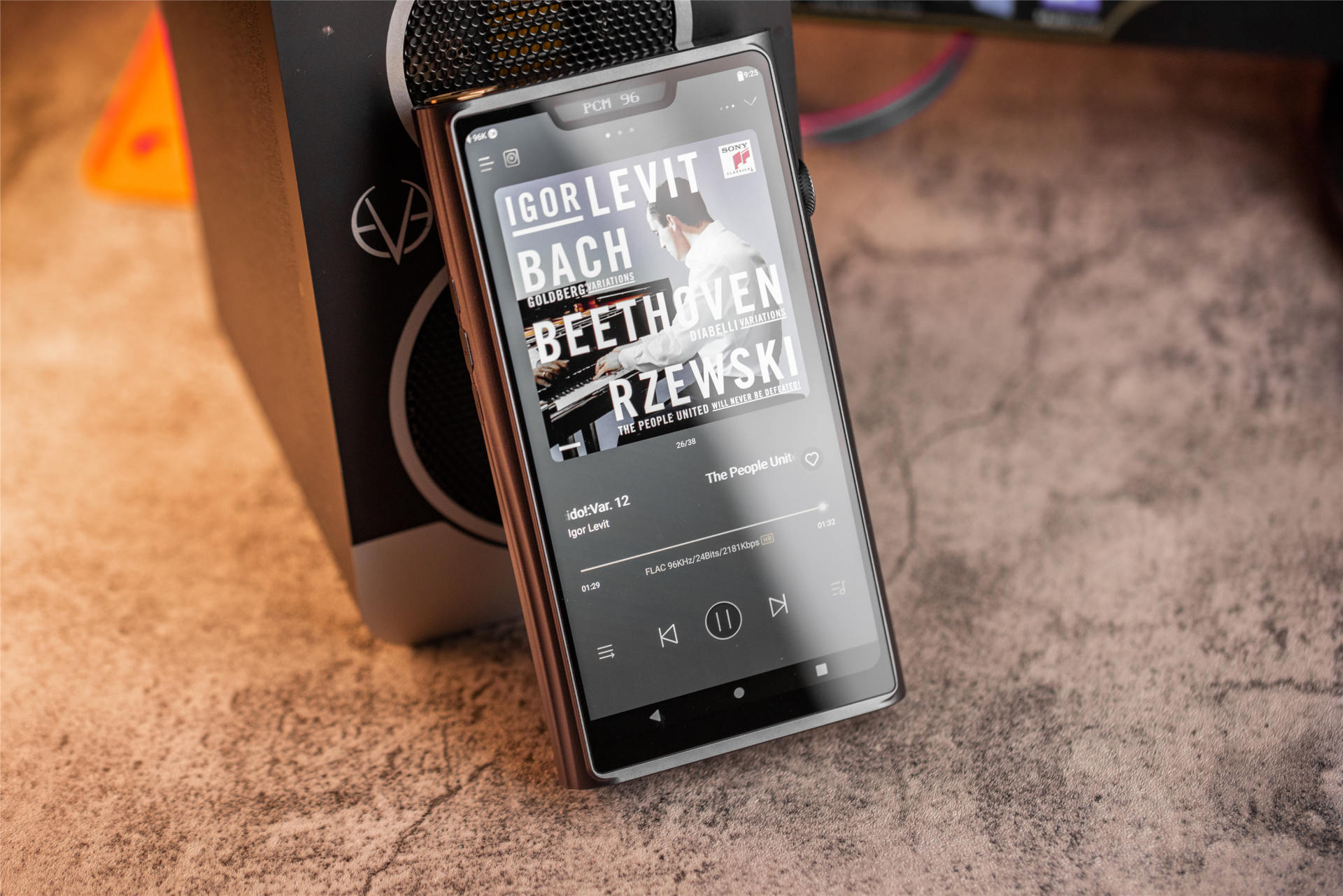 山灵m9播放器深度评测,山灵M9旗舰级便携播放器评测