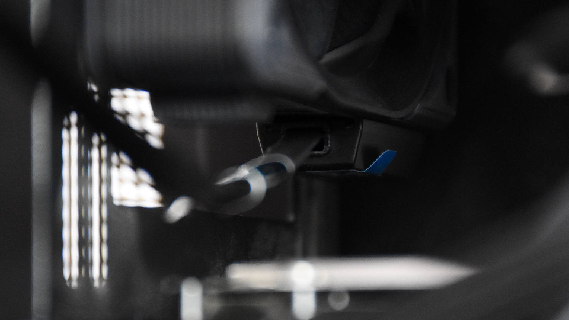 海韵MagFlow1225PWM风扇：磁吸拼接，安装走线更方便