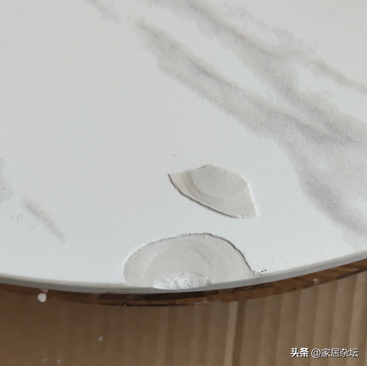 你知道怎么区分岩板餐桌的好坏吗,岩板餐桌会看起来很廉价吗