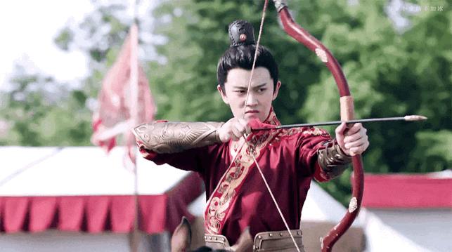 年老体弱就别演古偶了，所谓鲜衣怒马少年郎，还得看这8位男星