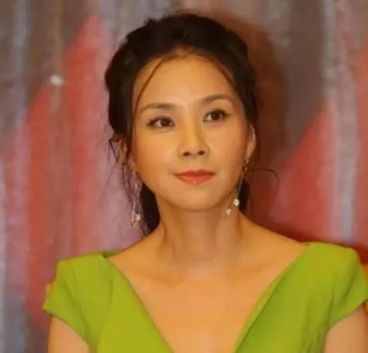 嘴巴“不好看”有多拉低颜值?看这篇就知道了,连明星都扛不住