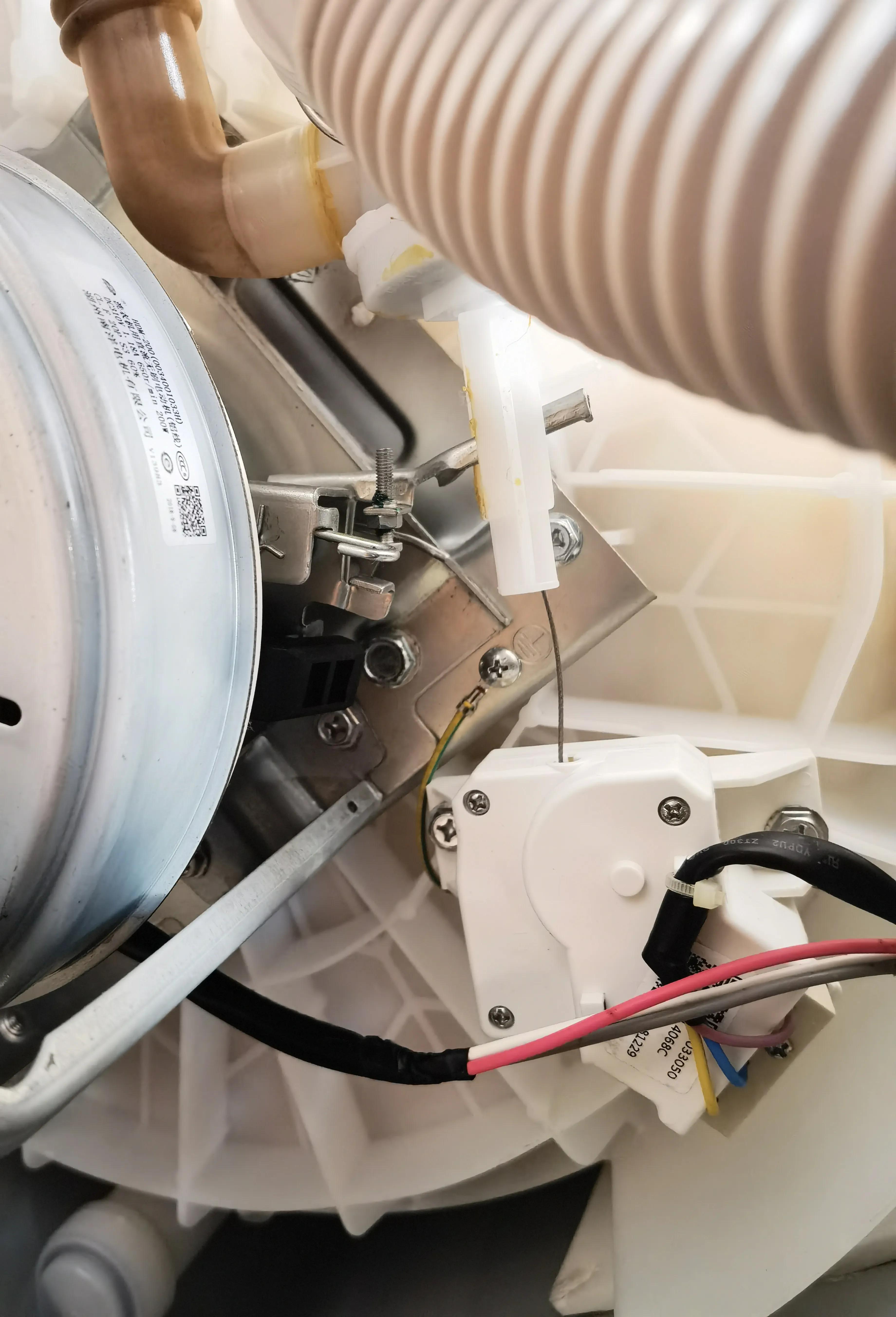 海尔波轮式全自动洗衣机怎么清洗,最好拆卸的波轮洗衣机